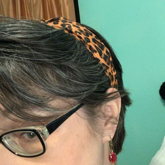 Orange U Glad 2CMe Leopard Print Fashion U-Shaped Plastic Headband - Picture 1 of 3